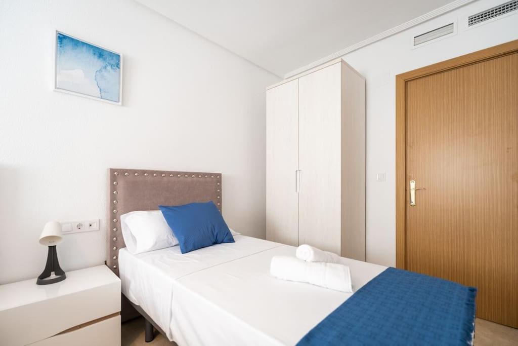 Amplio Apartamento 2 Dormitorios Cerca De La Playa Alicante Exteriör bild