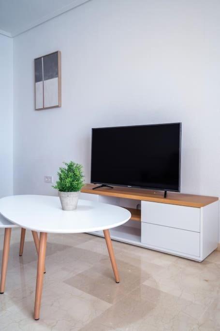 Amplio Apartamento 2 Dormitorios Cerca De La Playa Alicante Exteriör bild